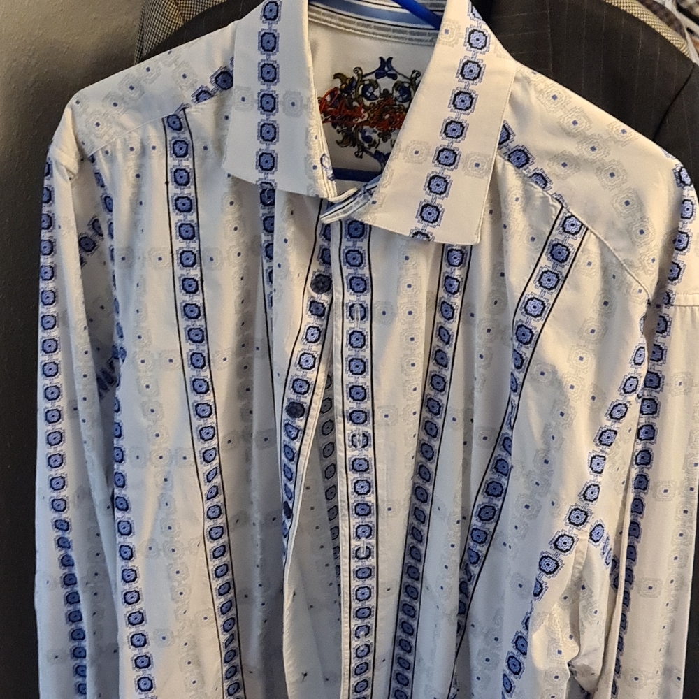 Robert graham button up